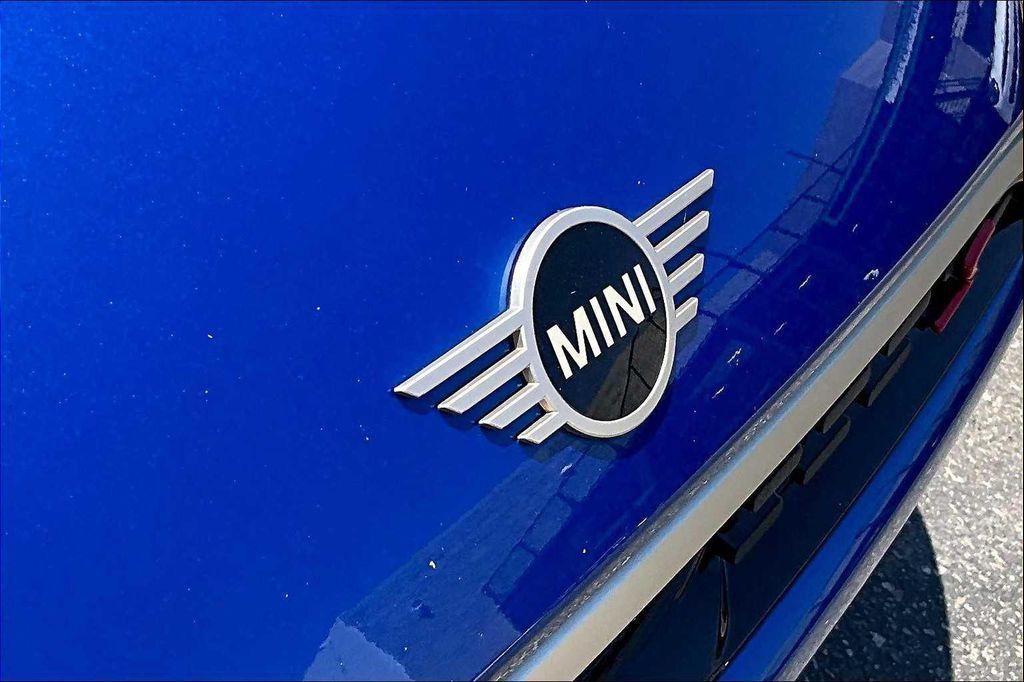 used 2025 MINI Hardtop car, priced at $26,950
