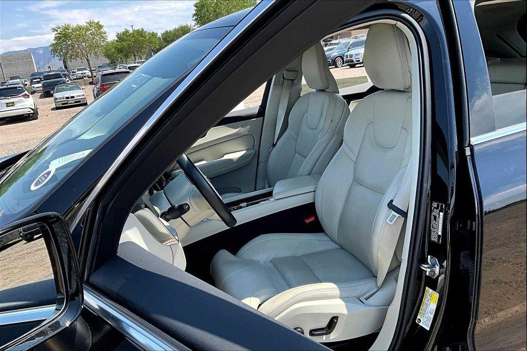 used 2021 Volvo XC60 car, priced at $30,950
