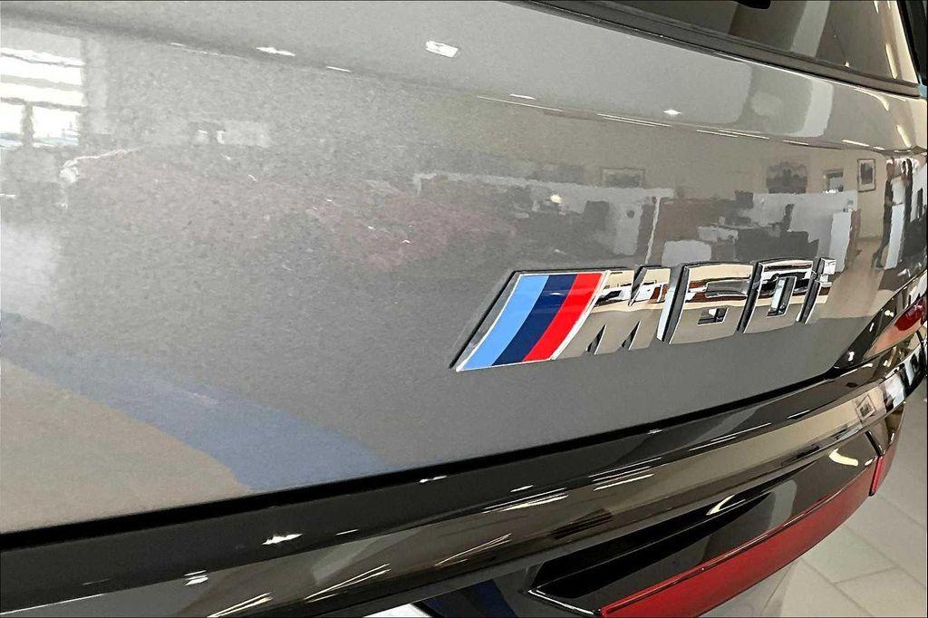 new 2026 BMW X7 car, priced at $125,690