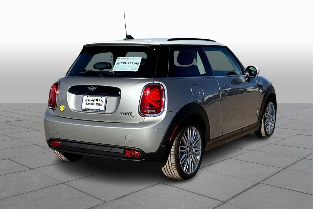 used 2024 MINI Hardtop car, priced at $24,500