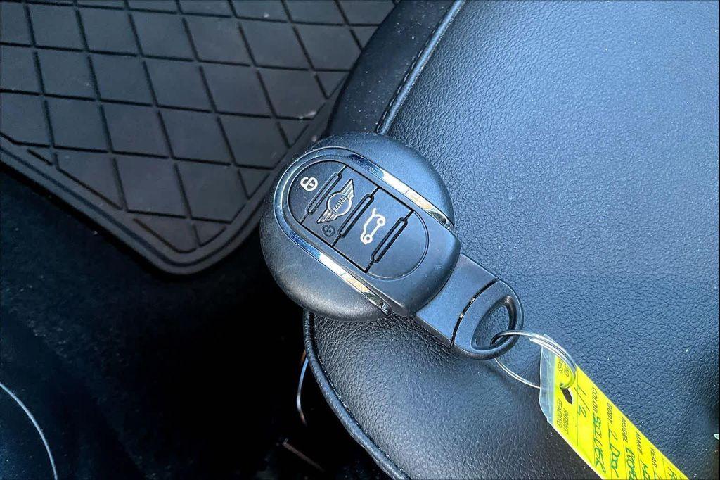 used 2024 MINI Hardtop car, priced at $24,500