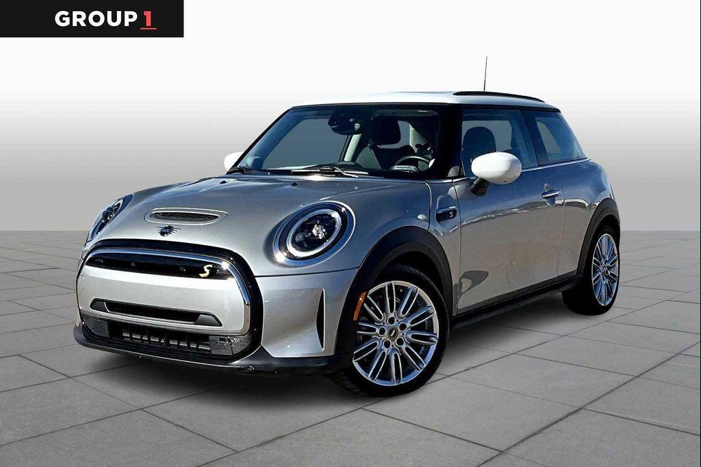 used 2024 MINI Hardtop car, priced at $24,500