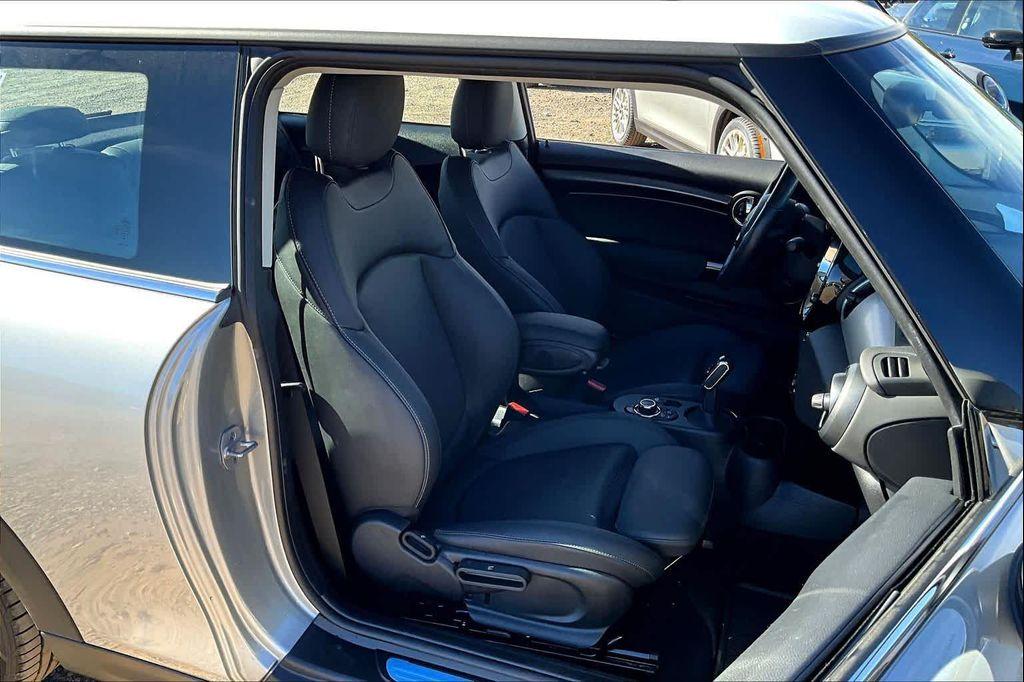 used 2024 MINI Hardtop car, priced at $24,500