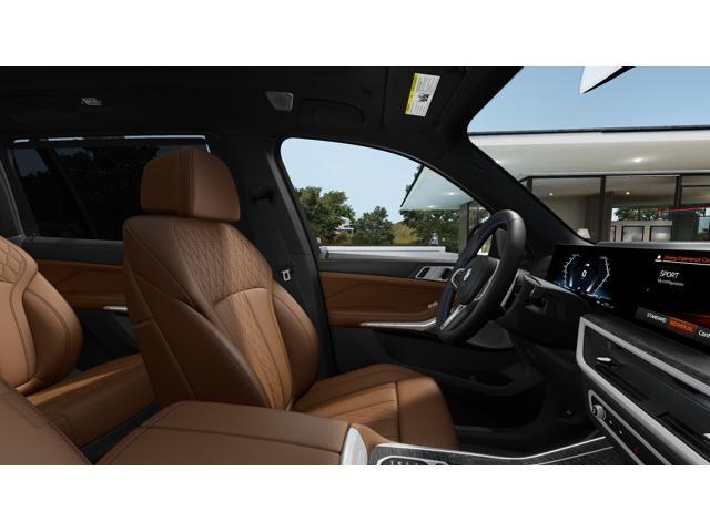 new 2025 BMW X7 car, priced at $126,070