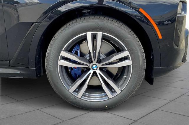 new 2026 BMW X7 car, priced at $126,040