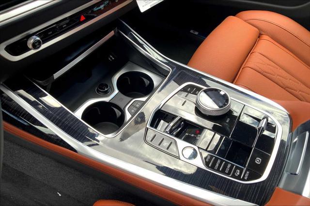 new 2026 BMW X7 car, priced at $126,040