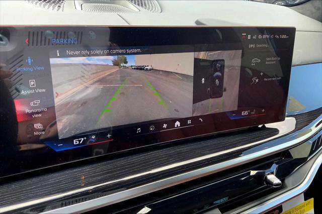 new 2026 BMW X7 car, priced at $126,040