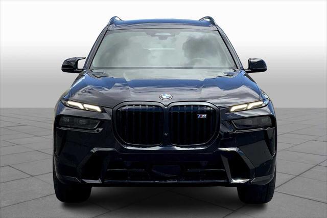 new 2026 BMW X7 car, priced at $126,040