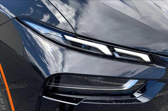 new 2026 BMW X7 car, priced at $126,040