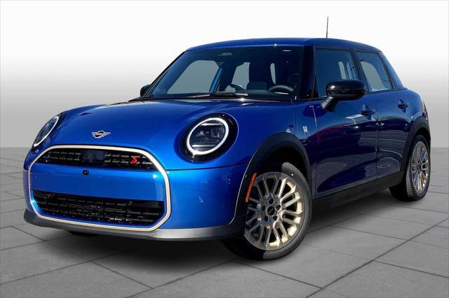 new 2025 MINI Hardtop car, priced at $39,600