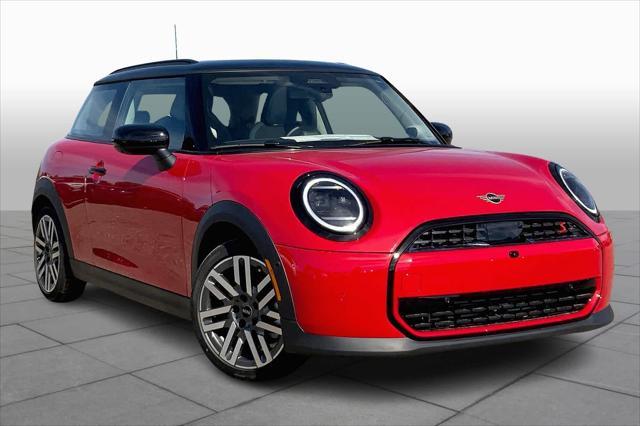 new 2025 MINI Hardtop car, priced at $37,630