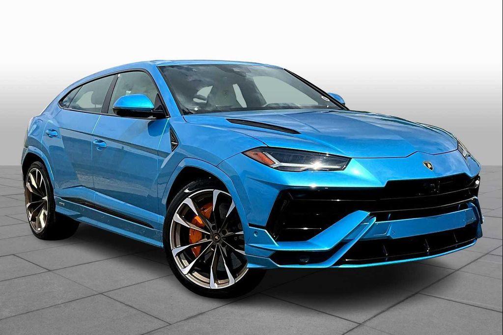 used 2023 Lamborghini Urus car, priced at $259,000