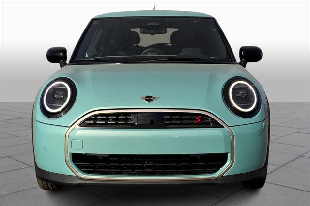 new 2025 MINI Hardtop car, priced at $35,980