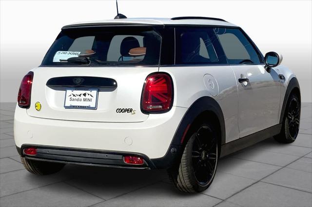 used 2024 MINI Hardtop car, priced at $28,000