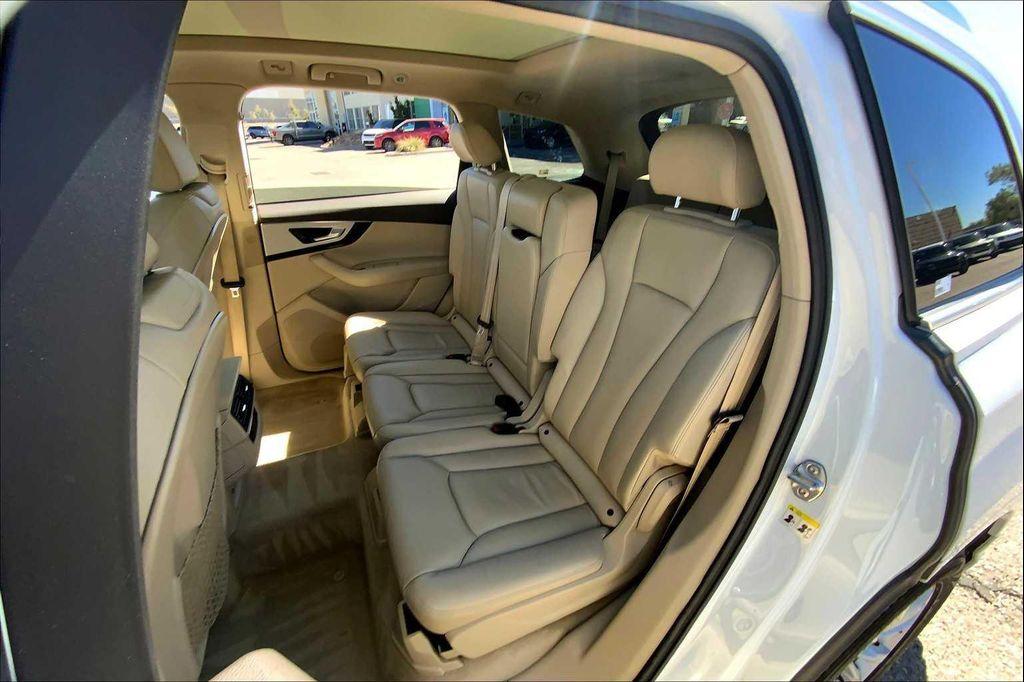 used 2019 Audi Q7 car, priced at $23,250