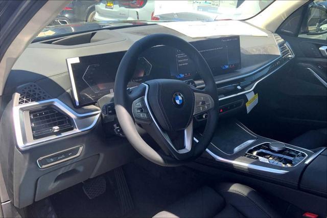 new 2026 BMW X7 car, priced at $89,425