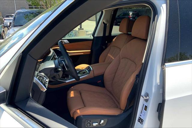 new 2026 BMW X7 car, priced at $91,925