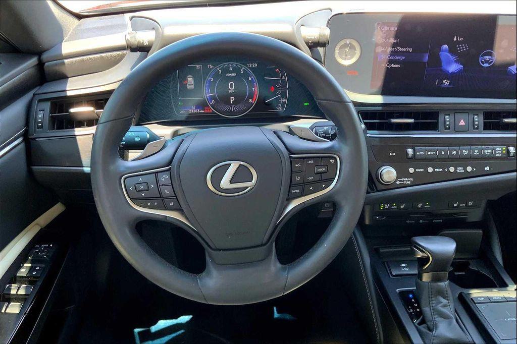used 2022 Lexus ES 350 car, priced at $37,500