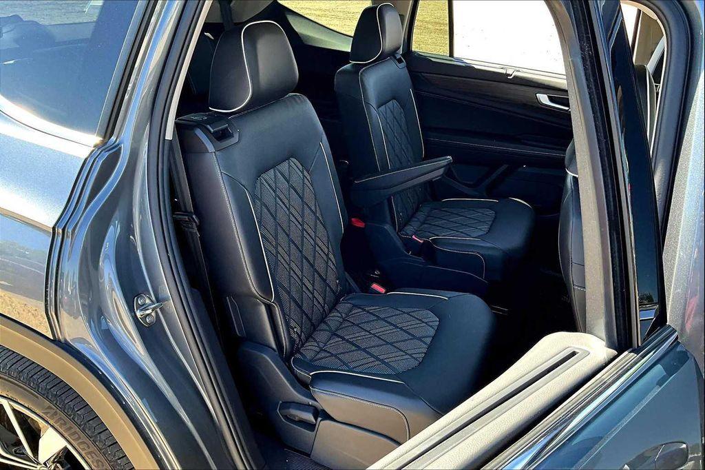 used 2024 Volkswagen Atlas car, priced at $39,950