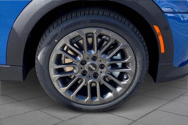 new 2025 MINI Hardtop car, priced at $39,740