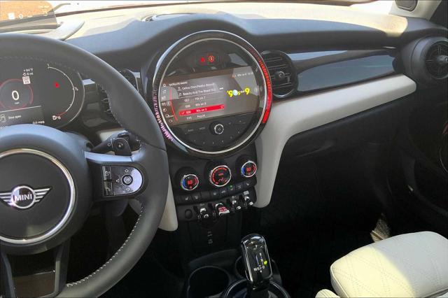 used 2023 MINI Hardtop car, priced at $27,500