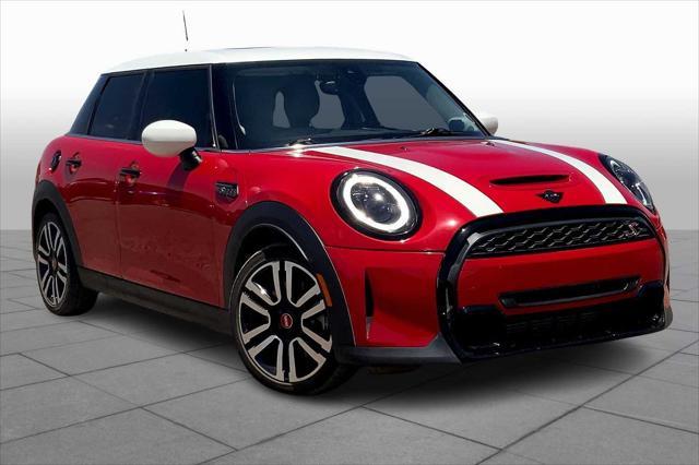 used 2023 MINI Hardtop car, priced at $27,500
