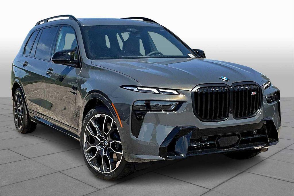 new 2026 BMW X7 car, priced at $128,230