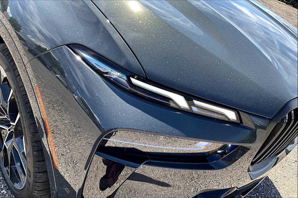 new 2026 BMW X7 car, priced at $128,230