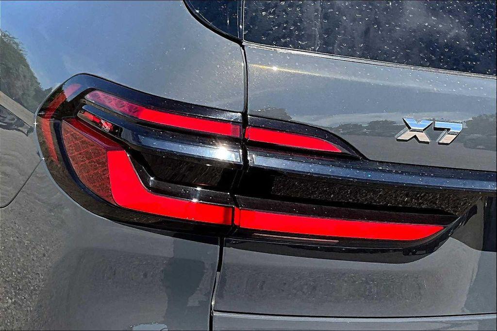 new 2026 BMW X7 car, priced at $128,230