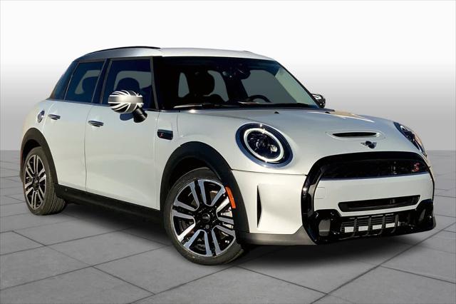 used 2023 MINI Hardtop car, priced at $30,000