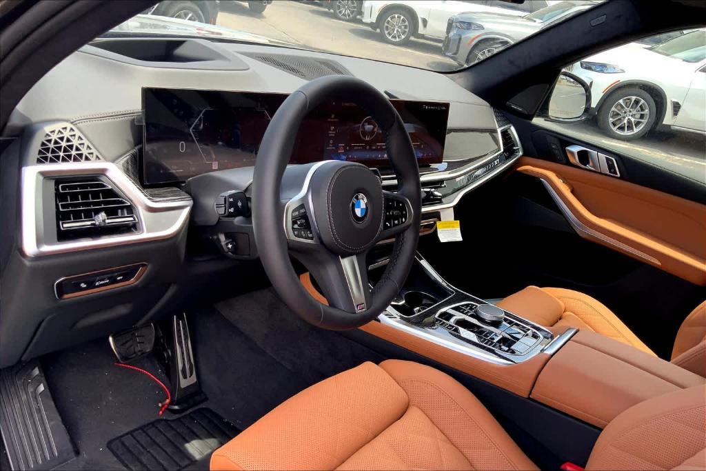 new 2025 BMW X7 car, priced at $93,455