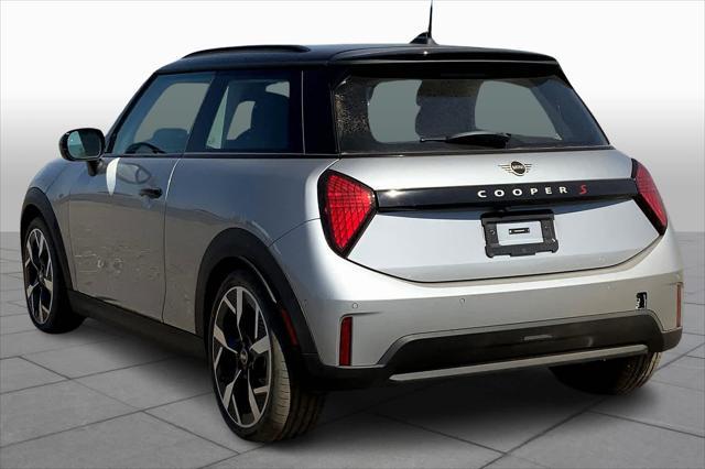 new 2025 MINI Hardtop car, priced at $36,030