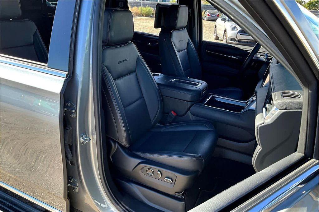 used 2023 GMC Yukon car, priced at $63,900