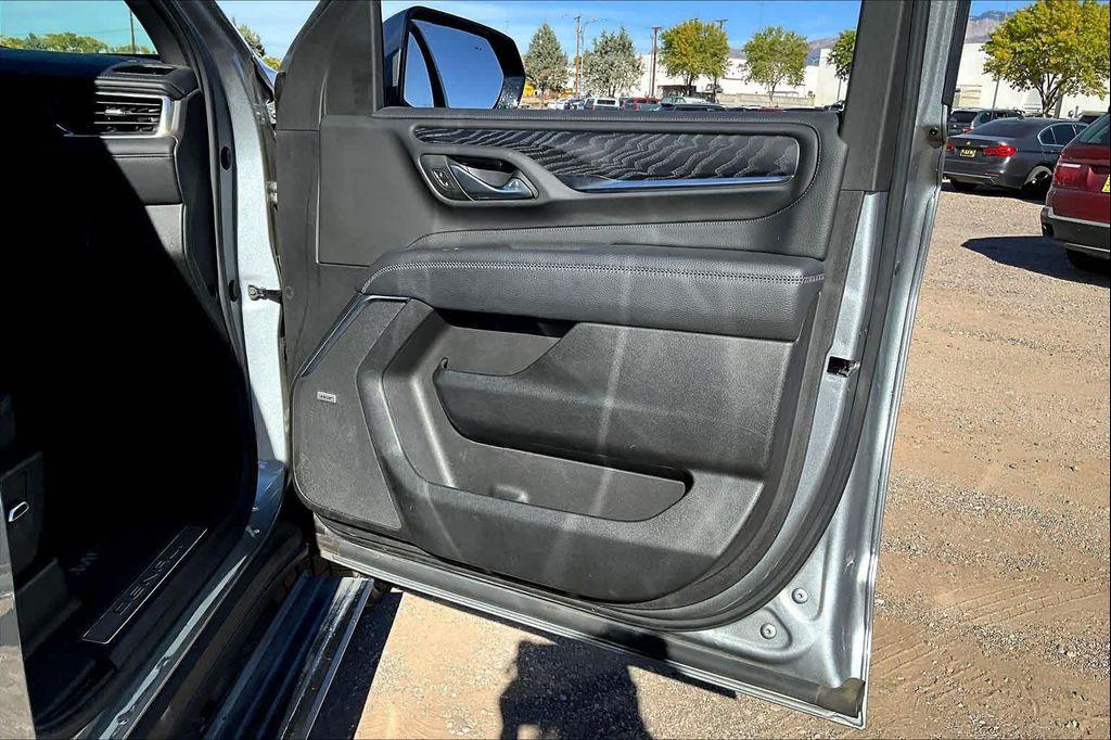 used 2023 GMC Yukon car, priced at $63,900