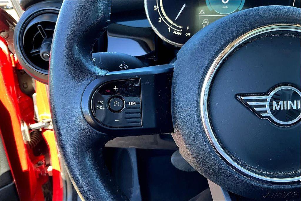 used 2023 MINI Hardtop car, priced at $23,900