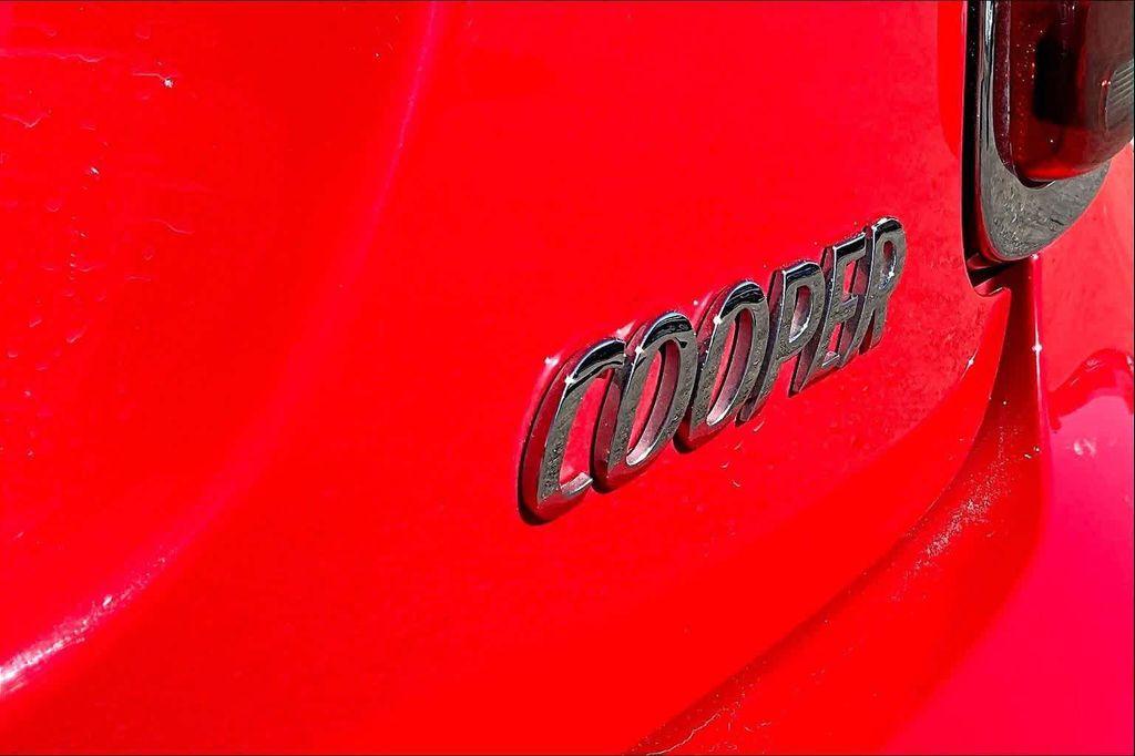 used 2023 MINI Hardtop car, priced at $23,900