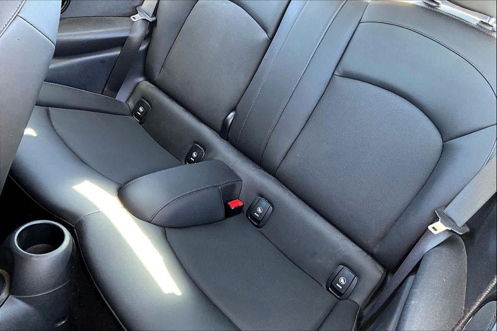 used 2023 MINI Hardtop car, priced at $23,900