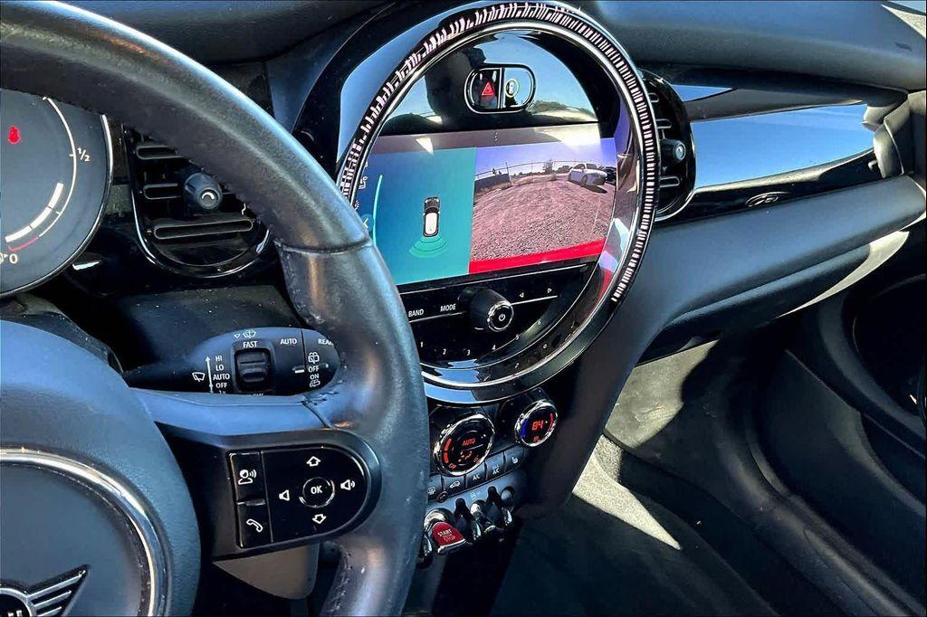 used 2023 MINI Hardtop car, priced at $23,900