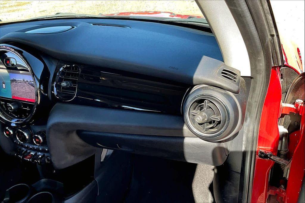 used 2023 MINI Hardtop car, priced at $23,900