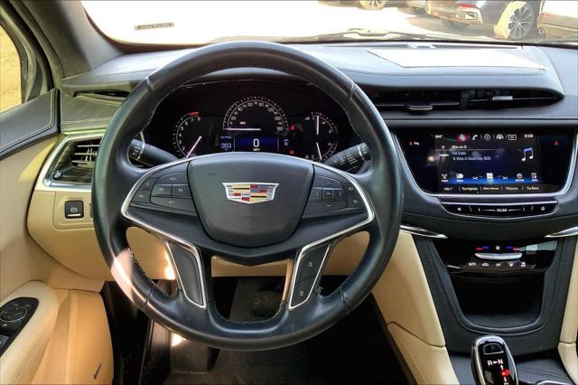 used 2017 Cadillac XT5 car, priced at $18,900