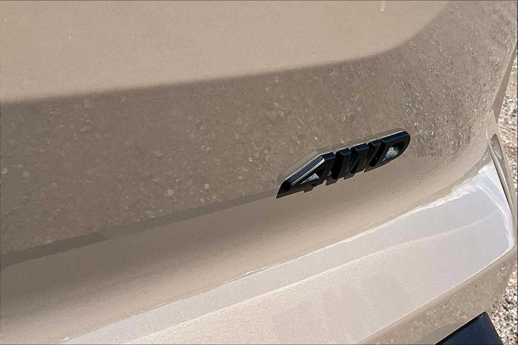 used 2025 Nissan Pathfinder car, priced at $39,950