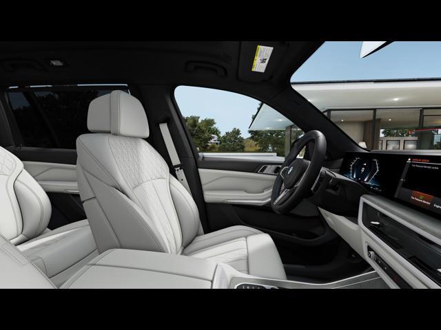 new 2025 BMW X7 car, priced at $121,605