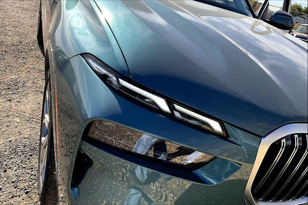 new 2026 BMW X7 car, priced at $94,865