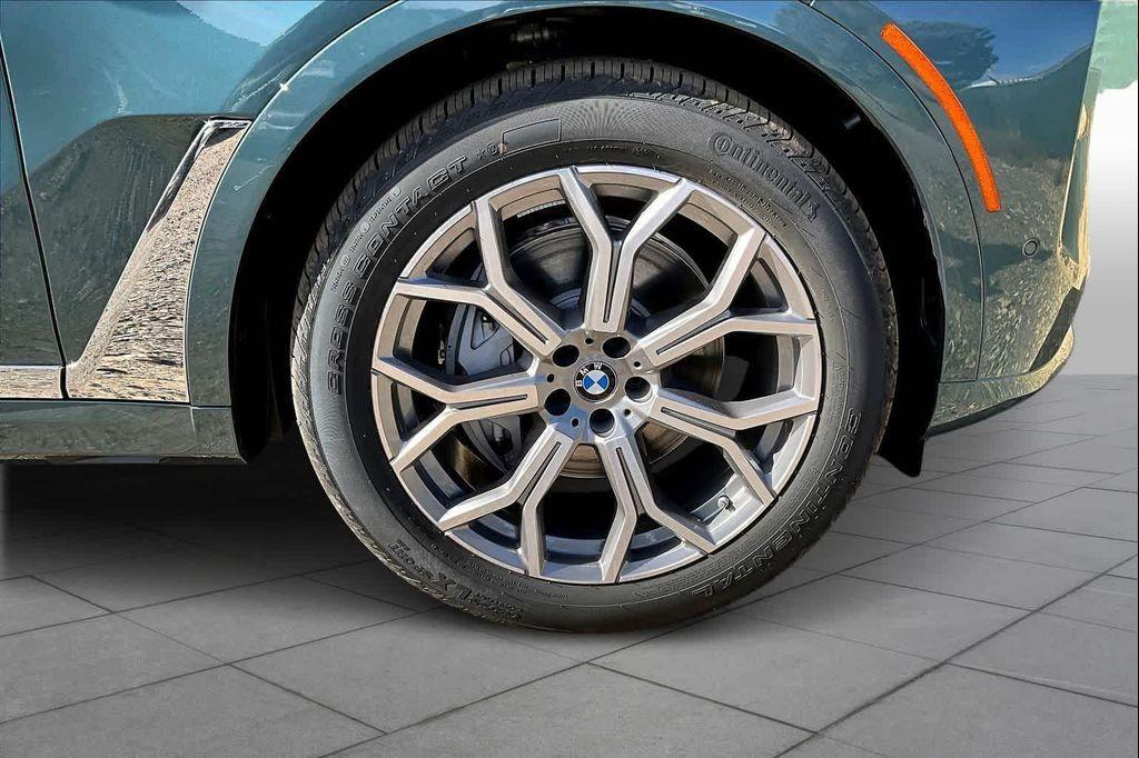 new 2026 BMW X7 car, priced at $94,865