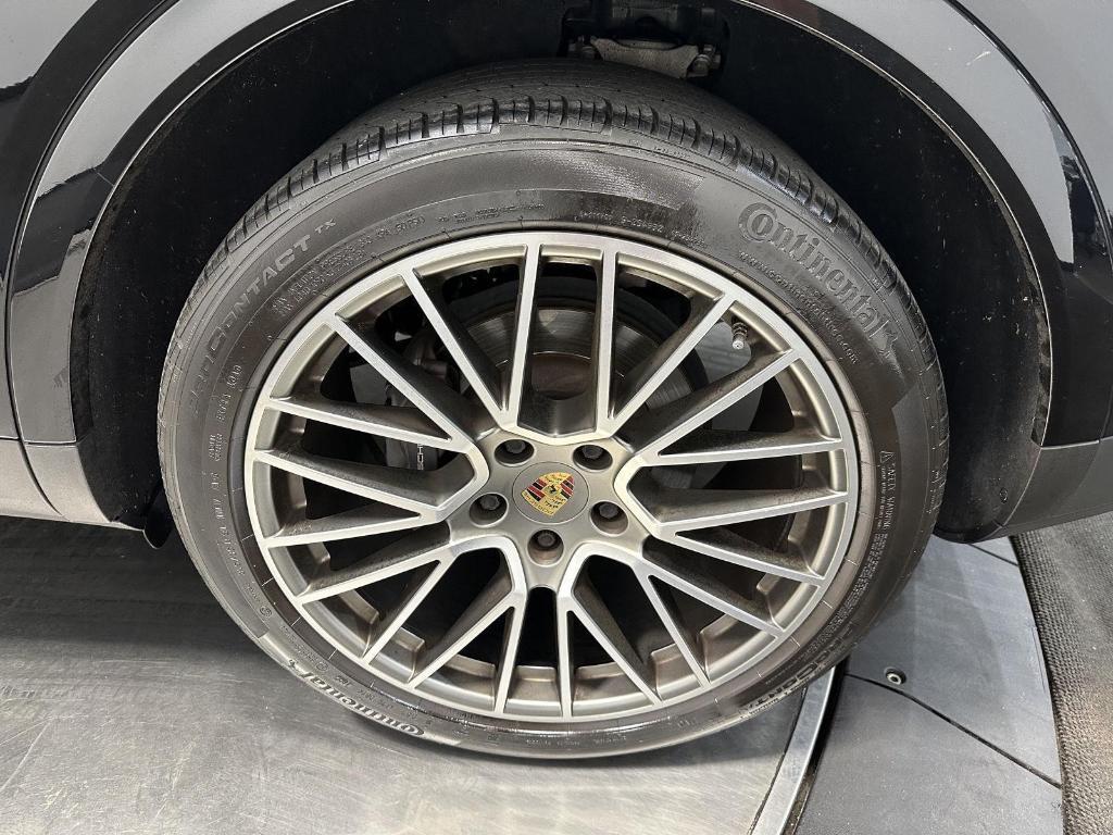 used 2022 Porsche Cayenne car, priced at $56,900