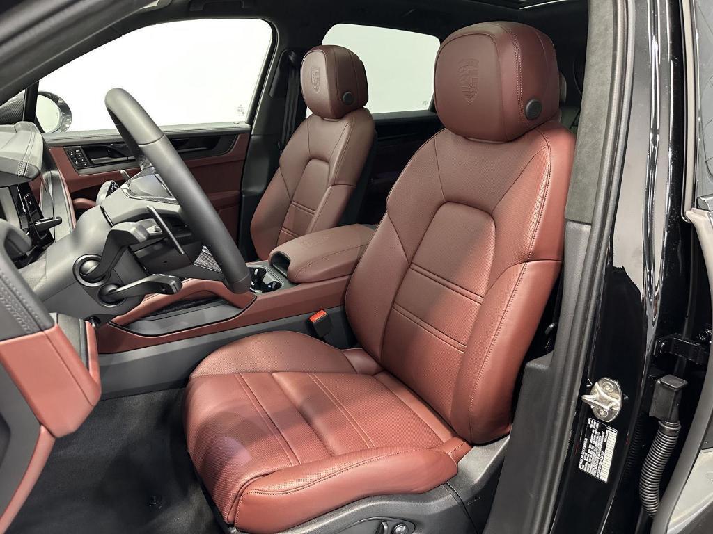 new 2025 Porsche Cayenne car, priced at $159,065