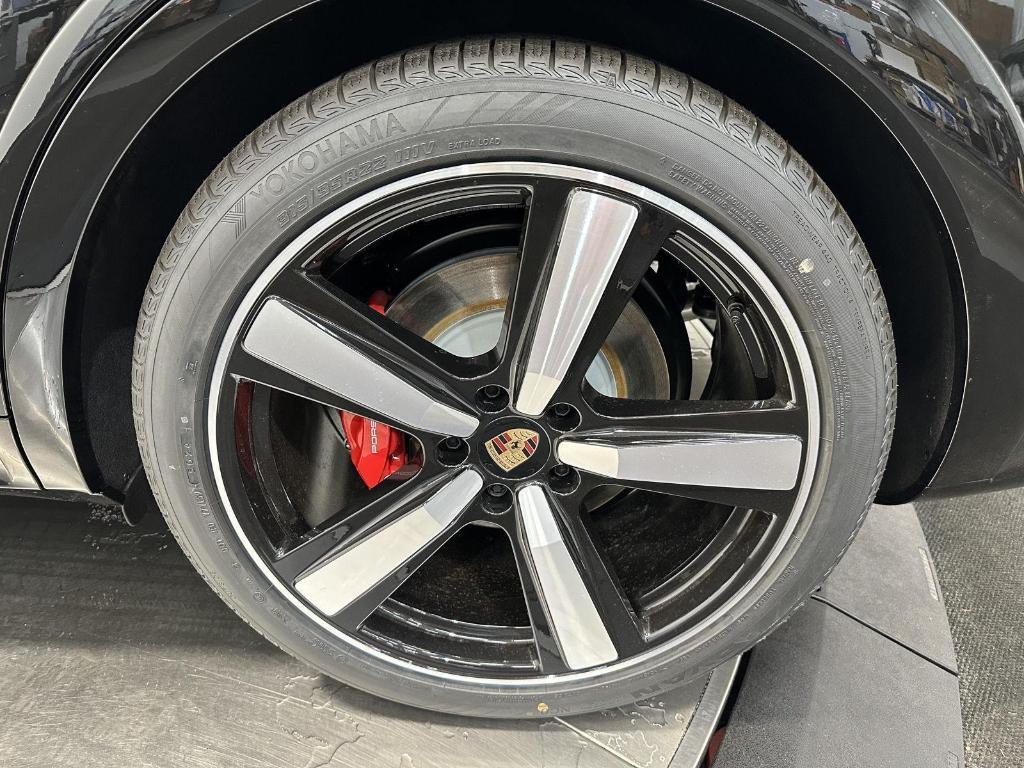 new 2025 Porsche Cayenne car, priced at $159,065