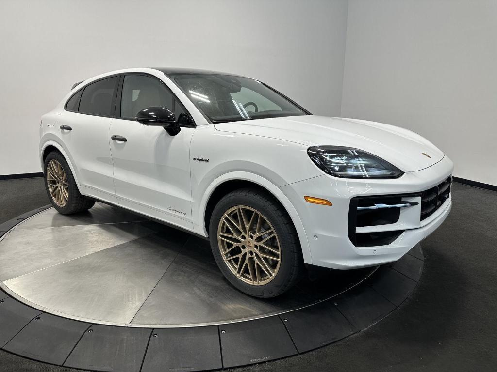 new 2025 Porsche Cayenne car, priced at $130,075