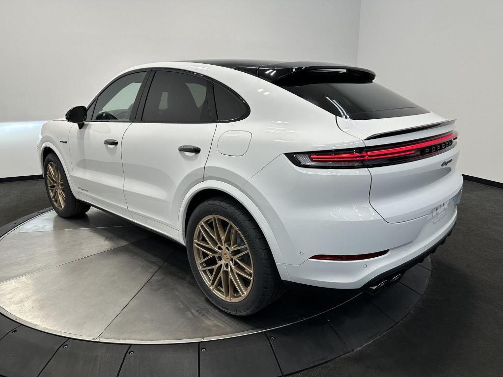 new 2025 Porsche Cayenne car, priced at $130,075