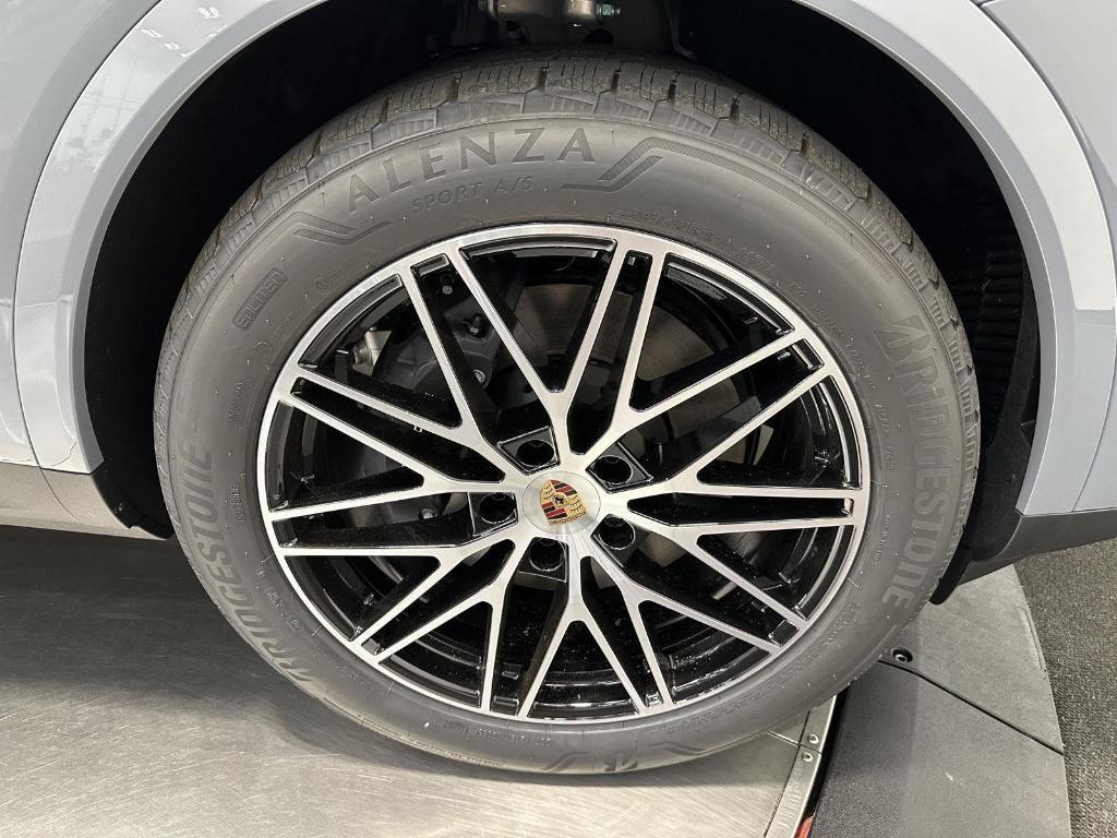 new 2025 Porsche Cayenne car, priced at $106,955
